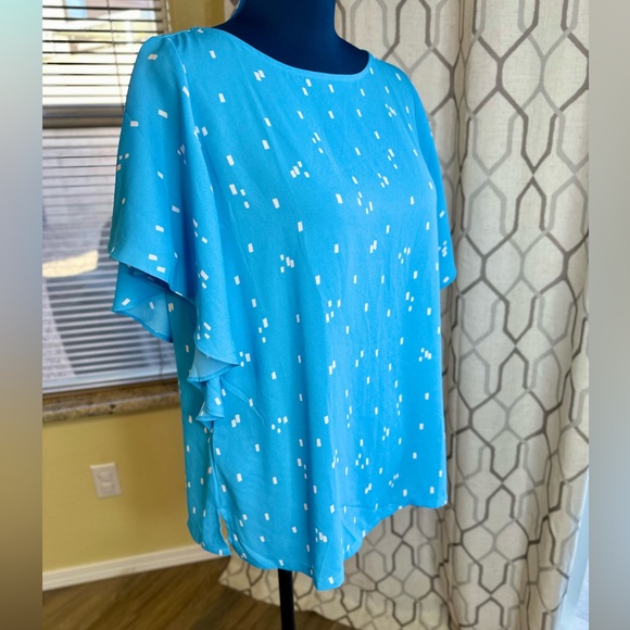 EUC LOFT Blue & White Confetti Print Tiered Flutter Sleeve Blouse - Picture 5 of 15